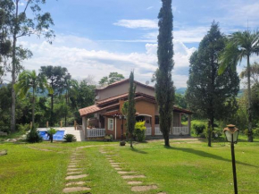Casa de Campo ampla e confortavel em Araçoiaba da Serra